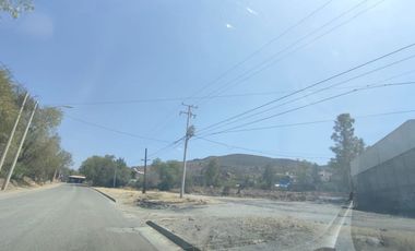 Bodega en Renta en zona Sur- Este, acceso por blvd las Torres y Vicente Valtierra.