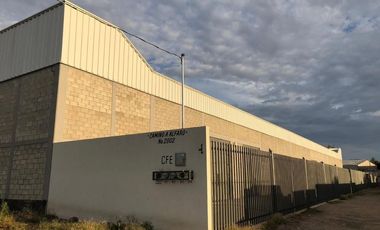 Bodega en Renta en zona Sur- Este, acceso por blvd las Torres y Vicente Valtierra.