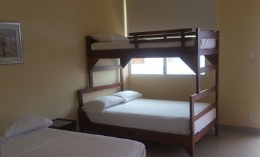 Vendo Hotel Tonsupa Frente Al Mar Sector San Carlos, 825 m², $750.000