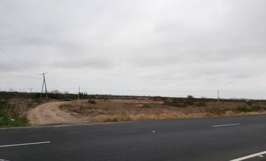 VILLAMIL PLAYAS VENDO 30,8 HAS DE TERRENO DIVERSOS USOS AL FILO DE LA CARRETERA PRINCIPAL
