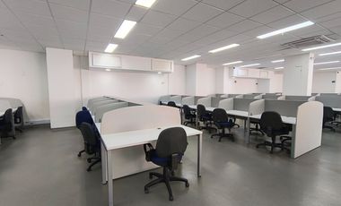 OFICINA en alquiler norte de cali desde 40M2 a 289 Edificio Empresarial zona Norte Versalles 4 piso con ascensor