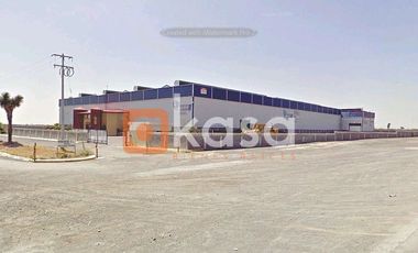 Nave Industrial en Renta 10,000 m2 con Grúas.