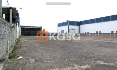 Nave Industrial en Renta 10,000 m2 con Grúas.
