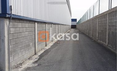 Nave Industrial en Renta 10,000 m2 con Grúas.