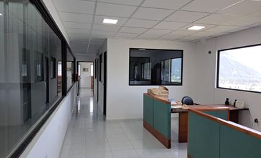 VENTA GALPON NORTE DE QUITO IDEAL PARA LABORATORIOS, INDUSTRIA DE ALIMENTOS