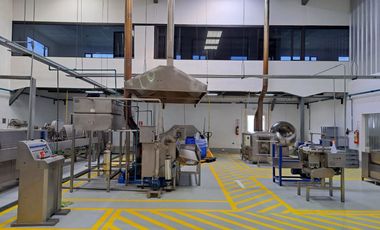 VENTA GALPON NORTE DE QUITO IDEAL PARA LABORATORIOS, INDUSTRIA DE ALIMENTOS