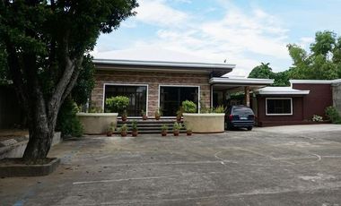 Commercial House for Rent at Brgy. Mabolo, Malolos City, Bulacan