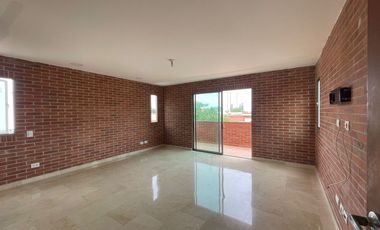 Casa Multifamiliar en Arriendo, Villa Campestre