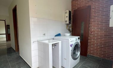 Casa Multifamiliar en Arriendo, Villa Campestre