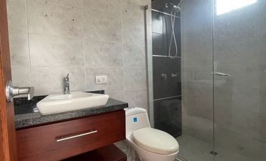 Casa Multifamiliar en Arriendo, Villa Campestre