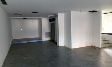 Local Comercial de alquiler en Kennedy Norte, ave Miguel H. Alcívar.