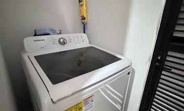 RENTA DE CASA AMUEBLADA CAPITALLA SALIDA LEON SILAO CON ALBERCA