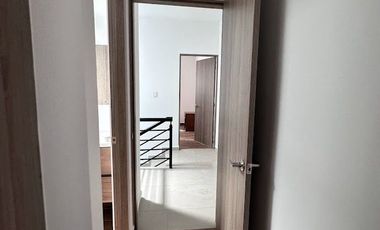 RENTA DE CASA AMUEBLADA CAPITALLA SALIDA LEON SILAO CON ALBERCA