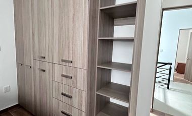 RENTA DE CASA AMUEBLADA CAPITALLA SALIDA LEON SILAO CON ALBERCA