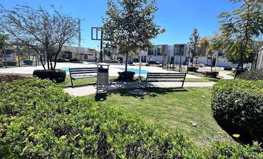 RENTA DE CASA AMUEBLADA CAPITALLA SALIDA LEON SILAO CON ALBERCA