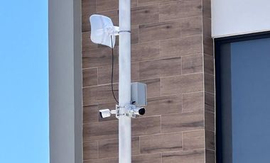 RENTA DE CASA AMUEBLADA CAPITALLA SALIDA LEON SILAO CON ALBERCA