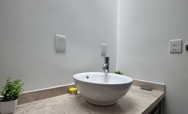 RENTA DE CASA AMUEBLADA CAPITALLA SALIDA LEON SILAO CON ALBERCA