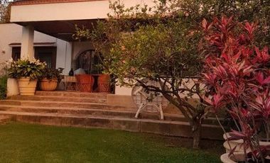 Casa de campo en San Pedro Tesistán, Jocotepec FRENTE AL LAGO