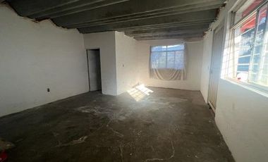 VENTA DE BODEGA CON USO DE SUELO INDUSTRIAL, AL NORTE DE LA CIUDAD. (ALE)
