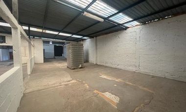 VENTA DE BODEGA CON USO DE SUELO INDUSTRIAL, AL NORTE DE LA CIUDAD. (ALE)