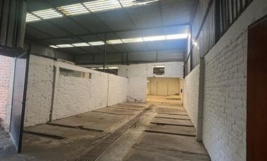 VENTA DE BODEGA CON USO DE SUELO INDUSTRIAL, AL NORTE DE LA CIUDAD. (ALE)