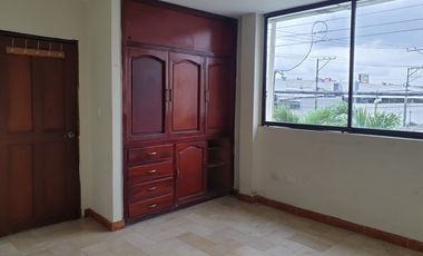 Casa de alquiler en La Garzota, Uso de Suelo Comercial, 450 m2