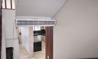 Casa de alquiler en La Garzota, Uso de Suelo Comercial, 450 m2