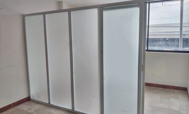 Casa de alquiler en La Garzota, Uso de Suelo Comercial, 450 m2