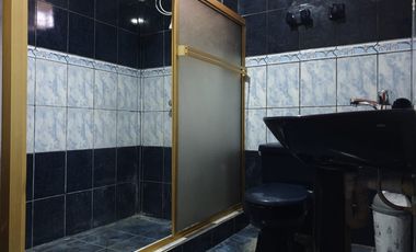 Casa de alquiler en La Garzota, Uso de Suelo Comercial, 450 m2