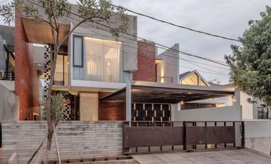 Rumah Mewah di Petukangan, 150 Meter Ke Jalan M Saidi Raya, Full Furnished