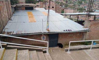 VENTA CASA TICA TICA CUSCO 175M2