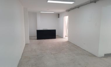 PR18234 Bodega u oficina en arriendo en el sector Conquistadores