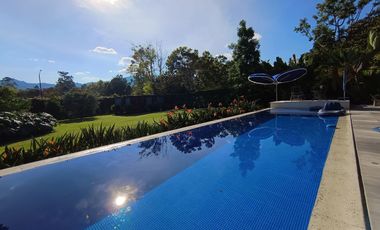 Gorgeous Home with Pool, Steam Room + Extras, Heart of llanogrande/Tablazo
