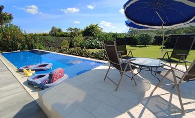 Gorgeous Home with Pool, Steam Room + Extras, Heart of llanogrande/Tablazo