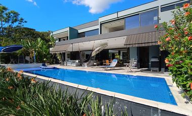 Gorgeous Home with Pool, Steam Room + Extras, Heart of llanogrande/Tablazo