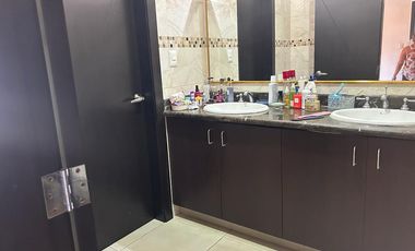 VENTA DE HERMOSA Y AMPLIA VILLA EN VIA A SAMBORONDON PRIMEROS KILOMETROS