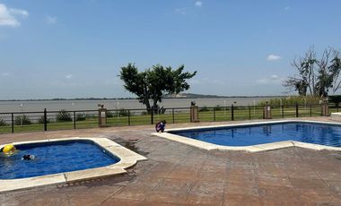 VENTA DE HERMOSA Y AMPLIA VILLA EN VIA A SAMBORONDON PRIMEROS KILOMETROS