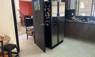 VENTA DE HERMOSA Y AMPLIA VILLA EN VIA A SAMBORONDON PRIMEROS KILOMETROS