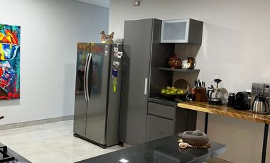 SE VENDE CASA EN EL EXCLUSIVO SECTOR DE VENECIA