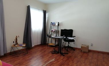 HERMOSA RESIDENCIA EN BUGAMBILIAS 2DA SECCIÓN