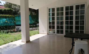 HERMOSA RESIDENCIA EN BUGAMBILIAS 2DA SECCIÓN