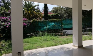 HERMOSA RESIDENCIA EN BUGAMBILIAS 2DA SECCIÓN
