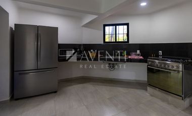 Casa en Venta, Villa Sicilia Zona Hotelera, Cancún Quintana Roo.