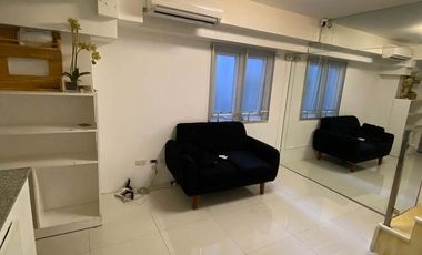 Two Bedroom condo unit for Sale in Victoria De Makati at Makati City