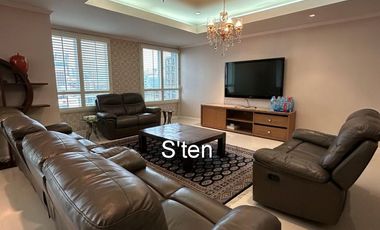 For Sale and Rent : Sukhumvit soi 11 Luxury Condo for Sale 4-bed 4-bath & 1-storage, Bangkok, Thailand