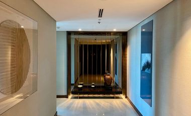 331 sqm 3BR Condo  in Two Roxas Triangle for Sale