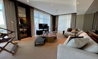 331 sqm 3BR Condo  in Two Roxas Triangle for Sale