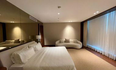 331 sqm 3BR Condo  in Two Roxas Triangle for Sale