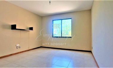 CASA EN RENTA EN LA CAMPIÑA, AMUEBLADA, CASA CLUB CON ALBERCA, PRIVADA, EQUIPADA