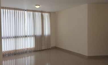 Apartamento en arriendo en Alto Prado.